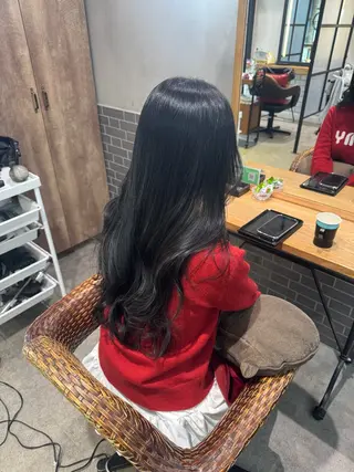 ロング カラー 暖色カラー🤎Red Neo meiのヘアスタイル
