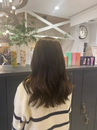 セミロング カラー 柴田 枝利子のヘアスタイル