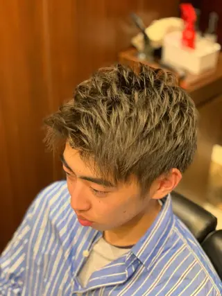 ミディアム パーマ 岡崎 海人のヘアスタイル
