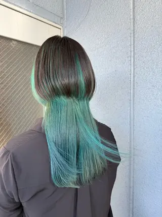 ロング カラー 艶•透明感カラー フィーシーのヘアスタイル