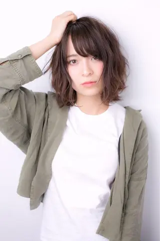 ショート 顔周りの垢抜けヘア 立山愛梨のヘアスタイル