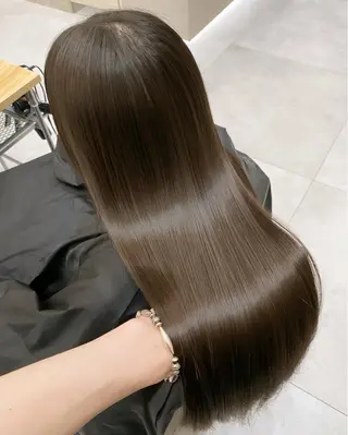 セミロング カラー ヘアアレンジ 赤み消し🫧韓国ヘア 🫧藤岡誠也のヘアスタイル