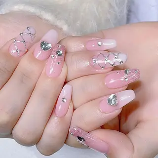 ネイル Queens PUPUのネイルデザイン