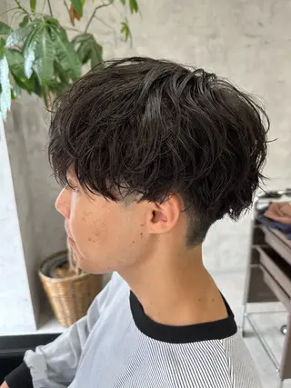 ショート パーマ メンズ ユウ🪄 パーマ指名No1のヘアスタイル