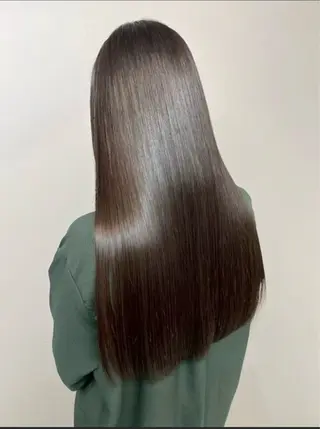 ロング MiND HAiR【マインドヘアー】所属・tomo MiND HAiRのヘアスタイル