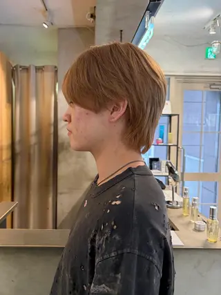 カラー メンズ ミルクティー× グレージュMOMOのヘアスタイル