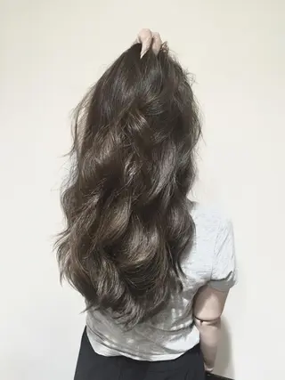 ロング 🌻大人ツヤかわいい ⭐️根本麻美のヘアスタイル