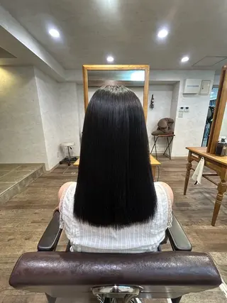 セミロング カラー 吉田 萌花のヘアスタイル