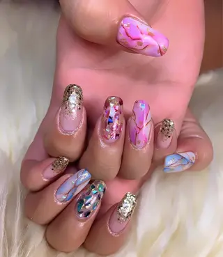 ネイル 菅野 愛花のネイルデザイン