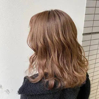 セミロング カラー 渡邊 唯のヘアスタイル
