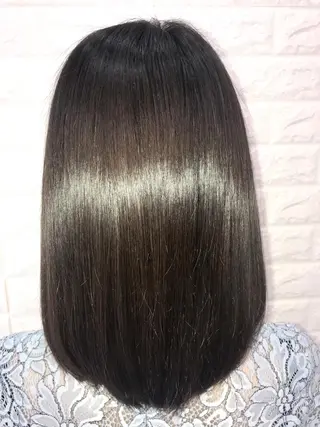 ミディアム 30代からの上質な ヘアケア  大西のヘアスタイル