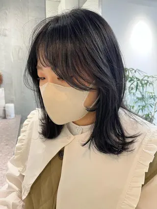 ミディアム カラー ヘアアレンジ 🫧umu.🫧韓国 /レイヤー/ハッシュのヘアスタイル