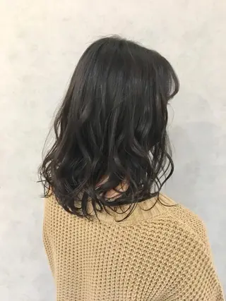 ロング カラー ︎︎🧸 ユリ ︎︎🧸のヘアスタイル