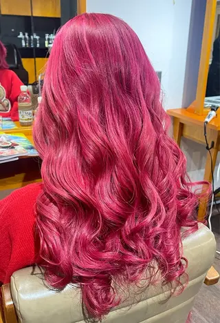 ロング カラー 岩谷/ブリーチ 🪽透明感カラーのヘアスタイル
