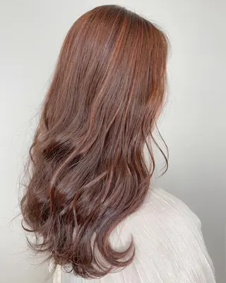 セミロング カラー 【透明感、艶髪】西村 有司のヘアスタイル