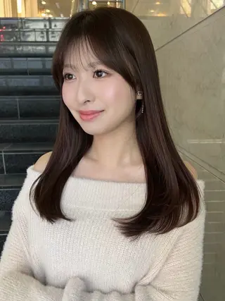 セミロング YUI / LbyHOMEのヘアスタイル