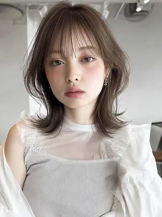 セミロング 🎀透明感カラー/ yuka🎀のヘアスタイル