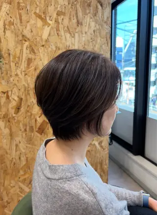 ショート 吉岡 美砂のヘアスタイル