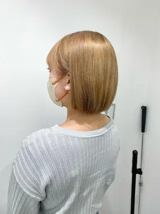 ショート カラー レイヤー ハイトーン 暖色⭐︎KANAKOのヘアスタイル