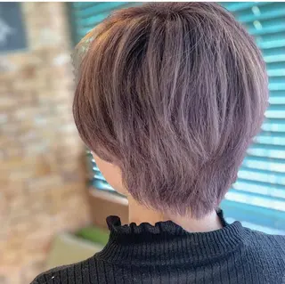 ショート カラー 北川 拓也のヘアスタイル