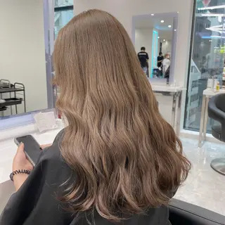 セミロング カラー センターパート特化 井上健太のヘアスタイル