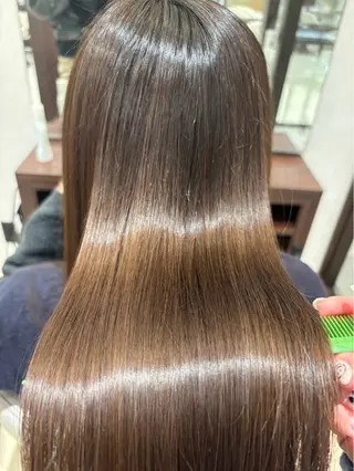 ロング カラー 福冨 由梛のヘアスタイル