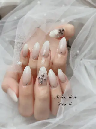 ネイル 佐藤 帆乃香のネイルデザイン