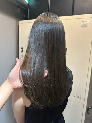 セミロング カラー 縮毛矯正+モテカラー 🎀✨MIHOのヘアスタイル
