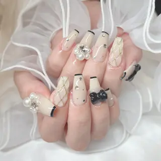 ネイル momoka🤍 四ツ橋のネイルデザイン