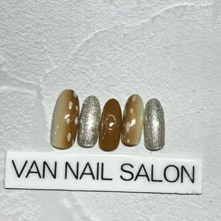 ネイル Van Nail Salonのネイルデザイン