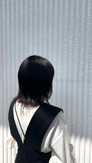 ミディアム 東山 紗月のヘアスタイル