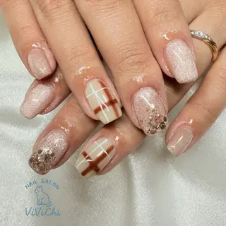 ネイル ViViChi 梨帆のネイルデザイン