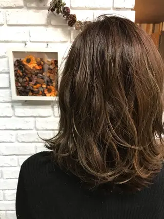 カラー 日比 貴大/ minim hairのヘアスタイル