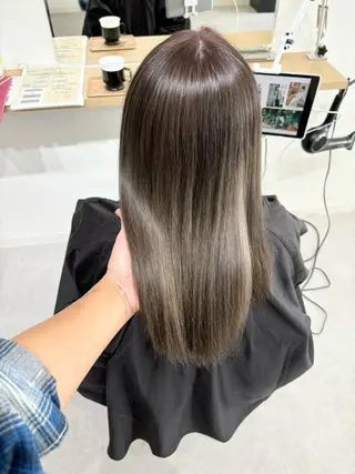 セミロング ケアブリーチ 黒瀬有汰のヘアスタイル