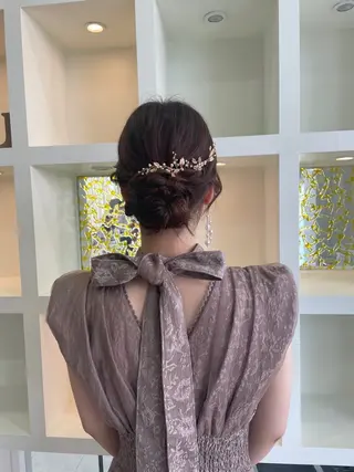 セミロング ヘアアレンジ マキノ キョウカのヘアスタイル