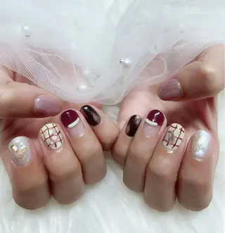 ネイル &ME ネイルサロンのネイルデザイン