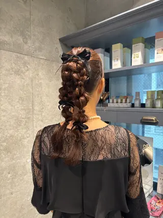ロング ヘアアレンジ 🎀縮毛矯正.暗髪 .艶髪🩶ちひろのヘアスタイル