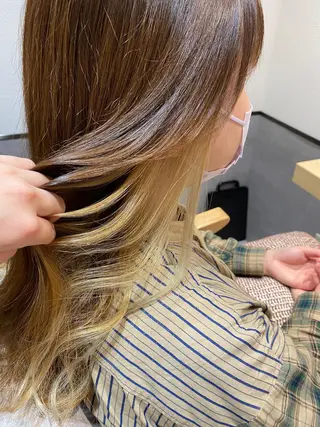 ロング カラー やまぐち あやみのヘアスタイル