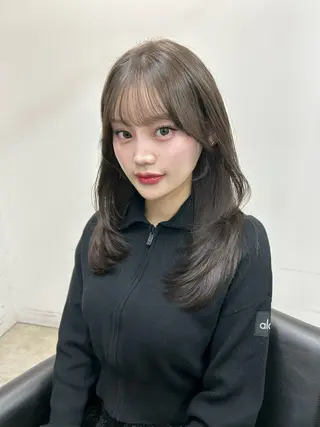 ミディアム 梅田l大人韓国ヘア レイヤー×艶カラーのヘアスタイル