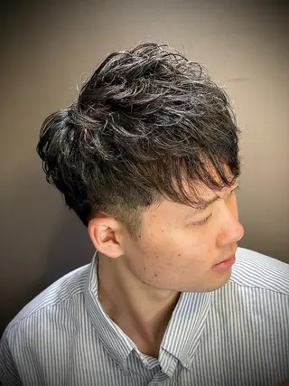 ショート パーマ 浅見 天翔のヘアスタイル