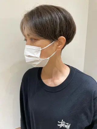 ショート カラー 天野 瑠真のヘアスタイル