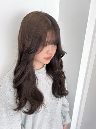 ロング カラー 暗髪🩶ラベンダー/ ブルー/ユウナ🤍のヘアスタイル