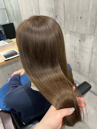 ロング カラー newi赤羽 HINATAのヘアスタイル