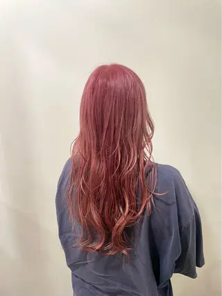 ロング オオシマ ミユのヘアスタイル