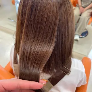ショート パーマ 鶴﨑 美優亜のヘアスタイル