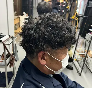 ショート パーマ ハッシュ・ウルフ🐺 小顔レイヤー松山直史のヘアスタイル