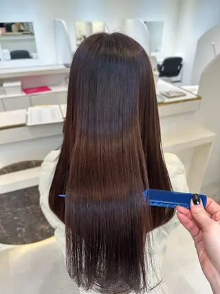 セミロング Emuest心斎橋 SAKIのヘアスタイル