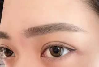 アイブロウ Secret.R ／AKINOのマツエク・マツパデザイン