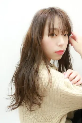 ロング カラー パーマ ヘアアレンジ IVY villa Suzu.のヘアスタイル
