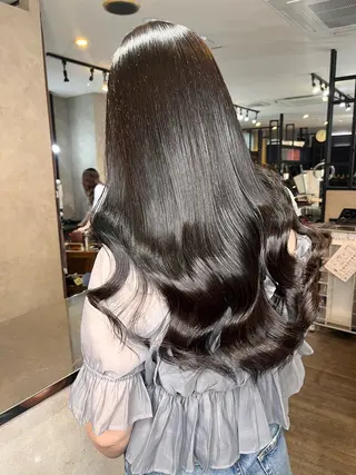 ロング カラー swan ユイカのヘアスタイル